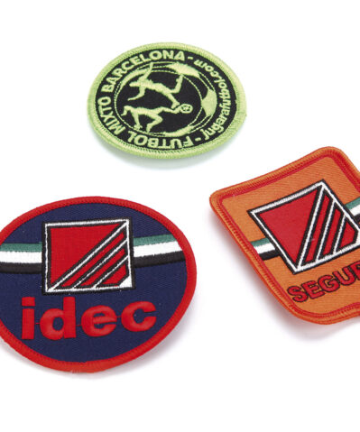 Parches de tela bordados