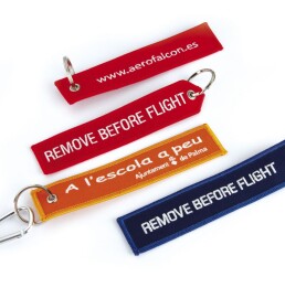 Llaveros de tela bordados o tejidos