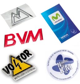 Adhesivos, pegatinas y tatuajes temporales